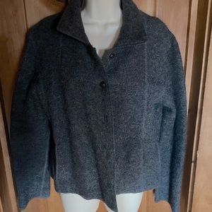 Blazer with front pockets and 100% wool
